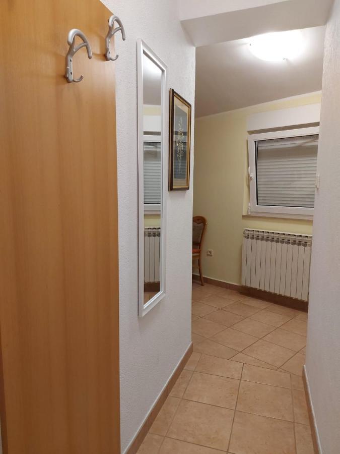 Apartman Luka Jadrtovac Esterno foto