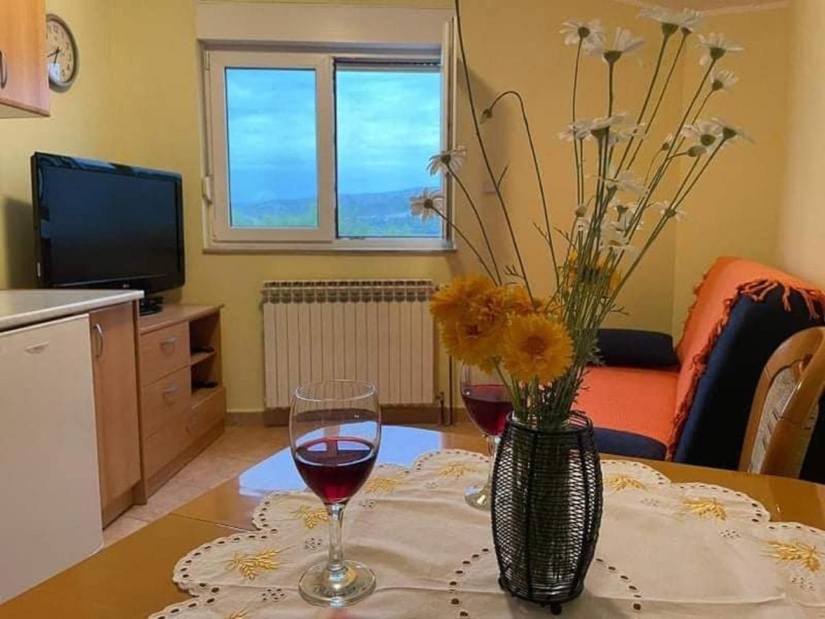 Apartman Luka Jadrtovac Esterno foto
