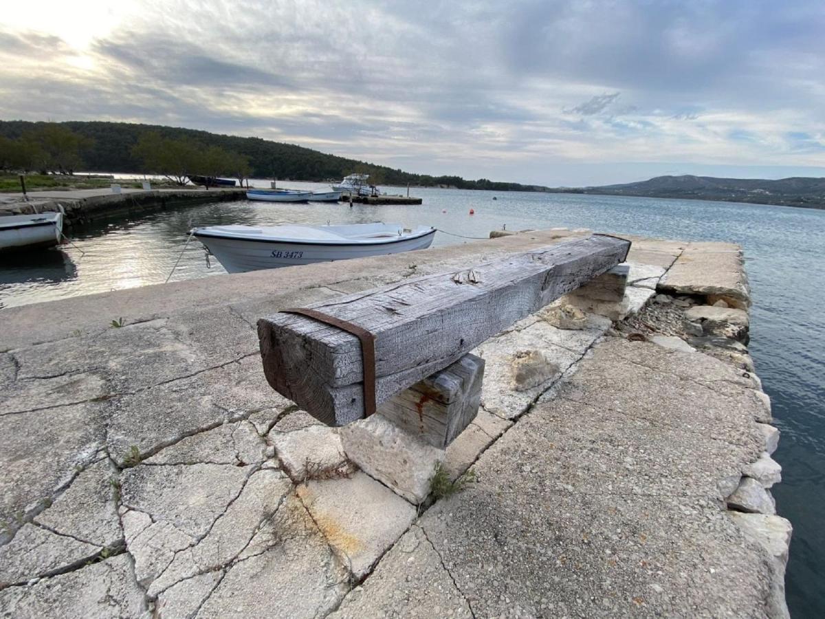 Apartman Luka Jadrtovac Esterno foto