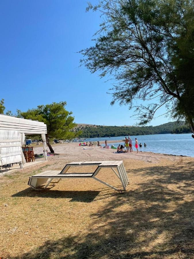 Apartman Luka Jadrtovac Esterno foto