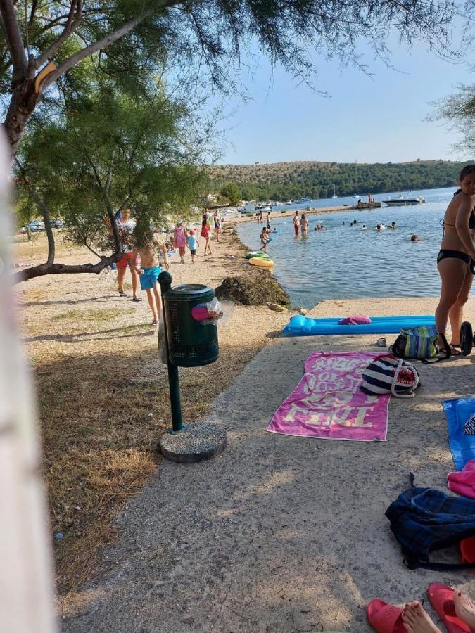 Apartman Luka Jadrtovac Esterno foto