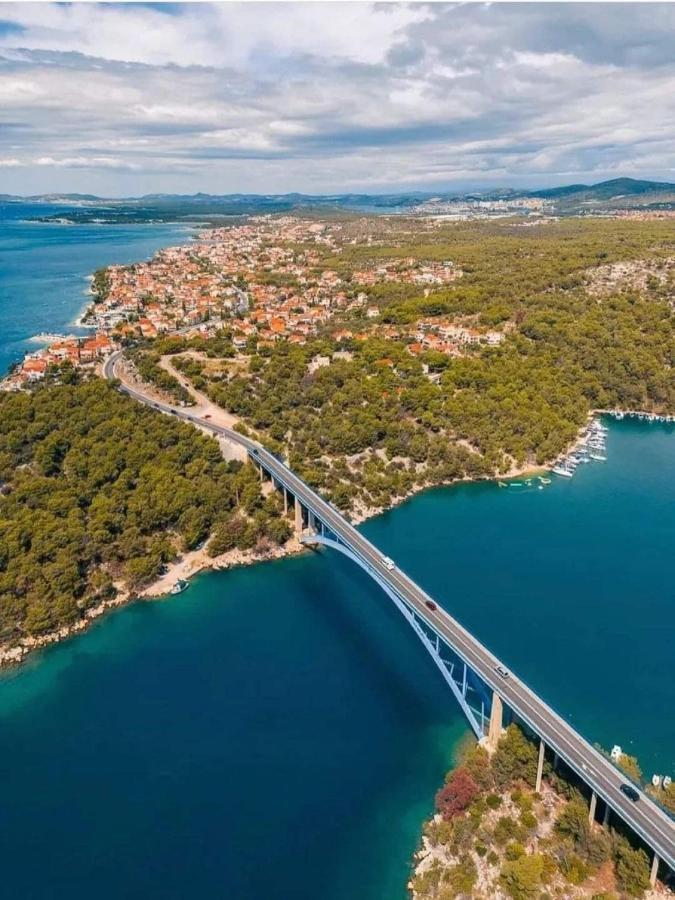 Apartman Luka Jadrtovac Esterno foto