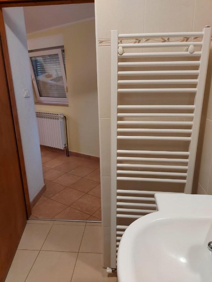 Apartman Luka Jadrtovac Esterno foto