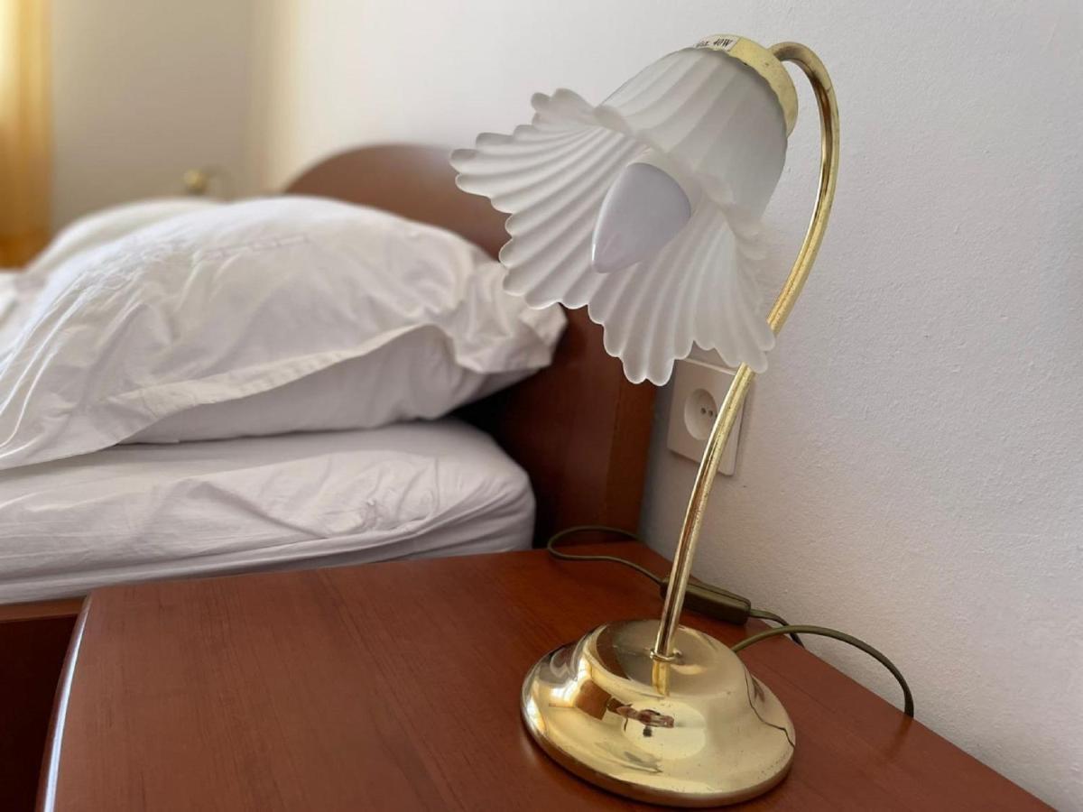 Apartman Luka Jadrtovac Esterno foto